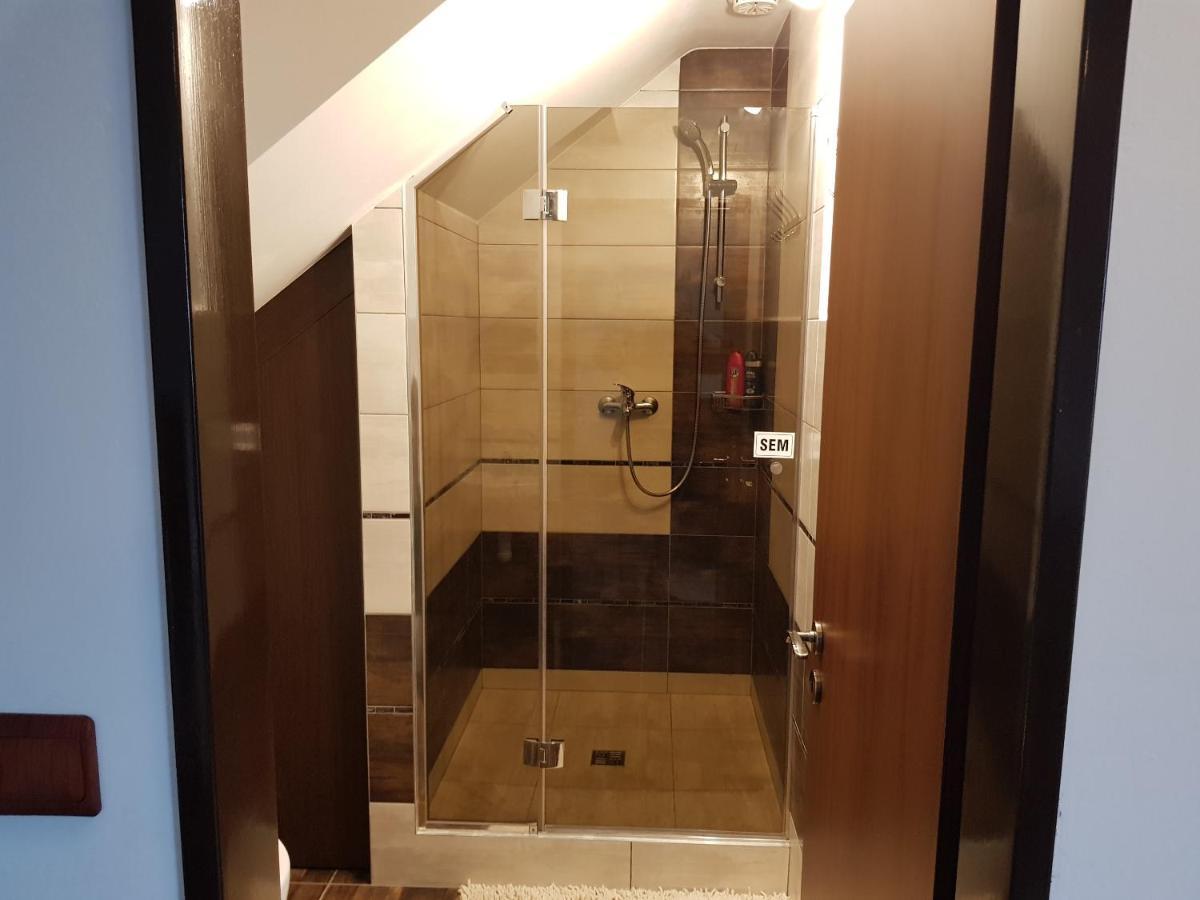 Sklep U Cejku Villa Mutenice Luaran gambar